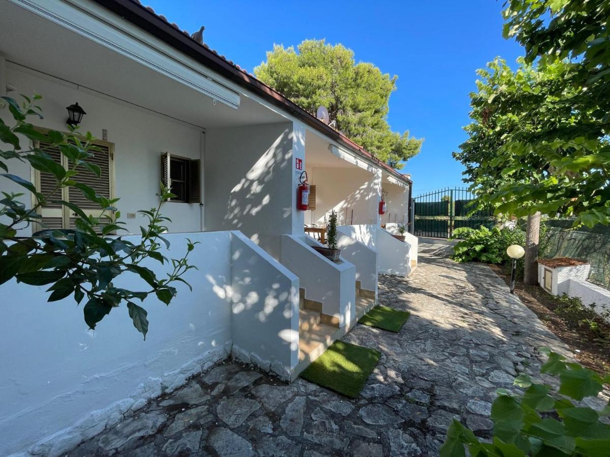 Appartamenti Le Porte Del Gargano Vieste Bagian luar foto