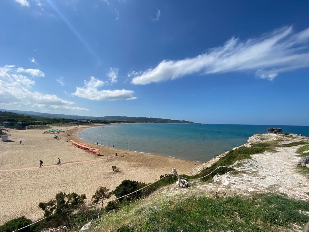 Appartamenti Le Porte Del Gargano Vieste Bagian luar foto